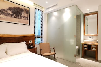 sky gem central hotel