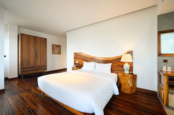 sky gem central hotel