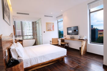 sky gem central hotel