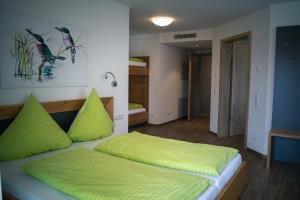 pension yvonne superior