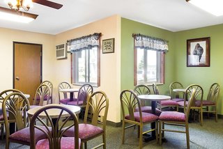 econo lodge custer