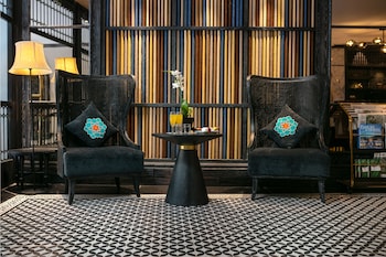 shining central hotel and spa