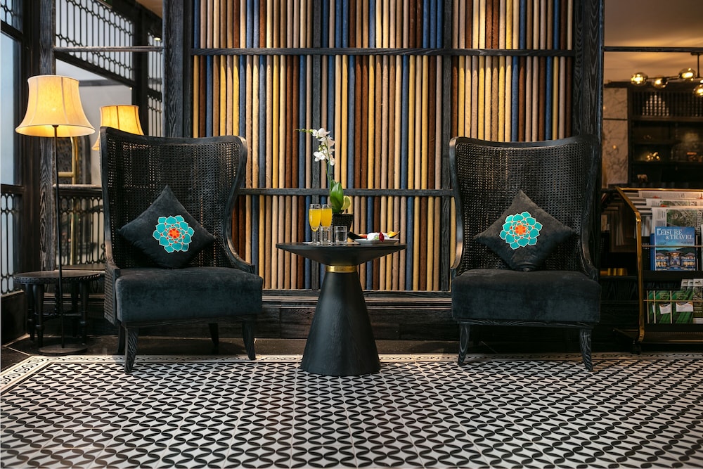 shining central hotel and spa