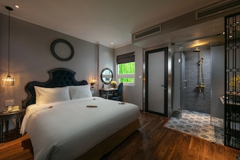 shining central hotel and spa