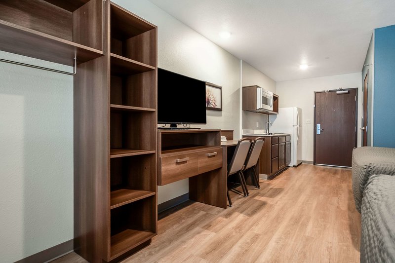 woodspring suites naples west