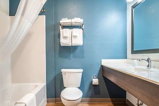 woodspring suites naples west