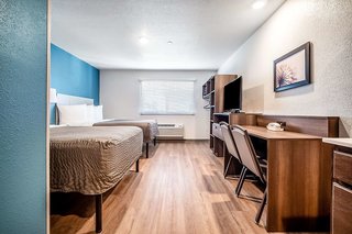 woodspring suites naples west