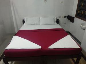 Nile Guest House,Pudupakkam>>Chennai,0 star