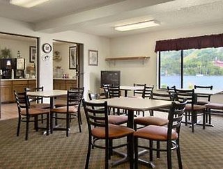 Super 8 By Wyndham Houghton,Hancock>>Baraga,2 star