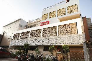 Hotel Kunwer Palace,97/10 Colony Road Manu Vihar Civil Lines Jhansi 284001 Uttar Pradesh,1 star