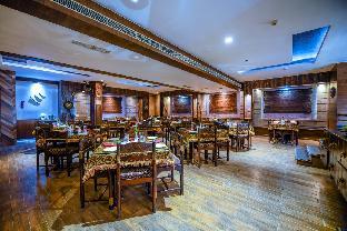 hotel holiday resort