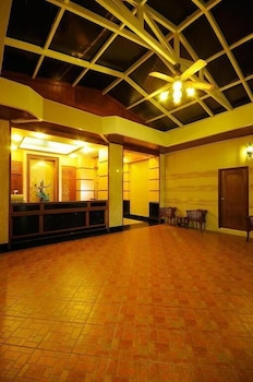 violet tower at khaosan palace