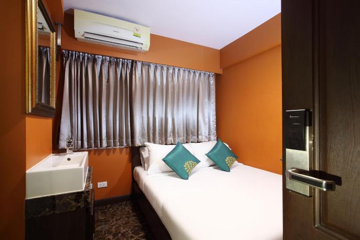 violet tower at khaosan palace