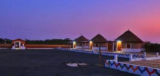 banni village stay