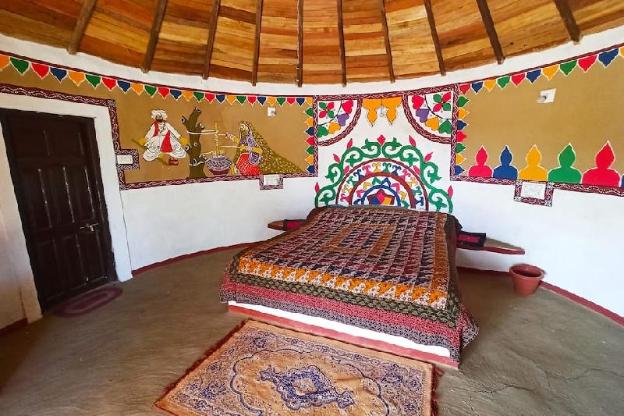 banni village stay