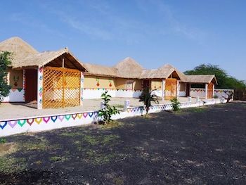 banni village stay