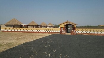 banni village stay
