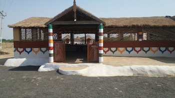banni village stay