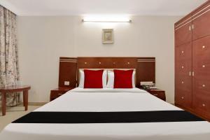 capital o 11148 amethyst business hotel