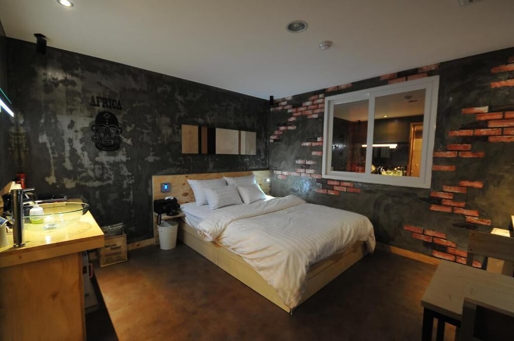 7 motel