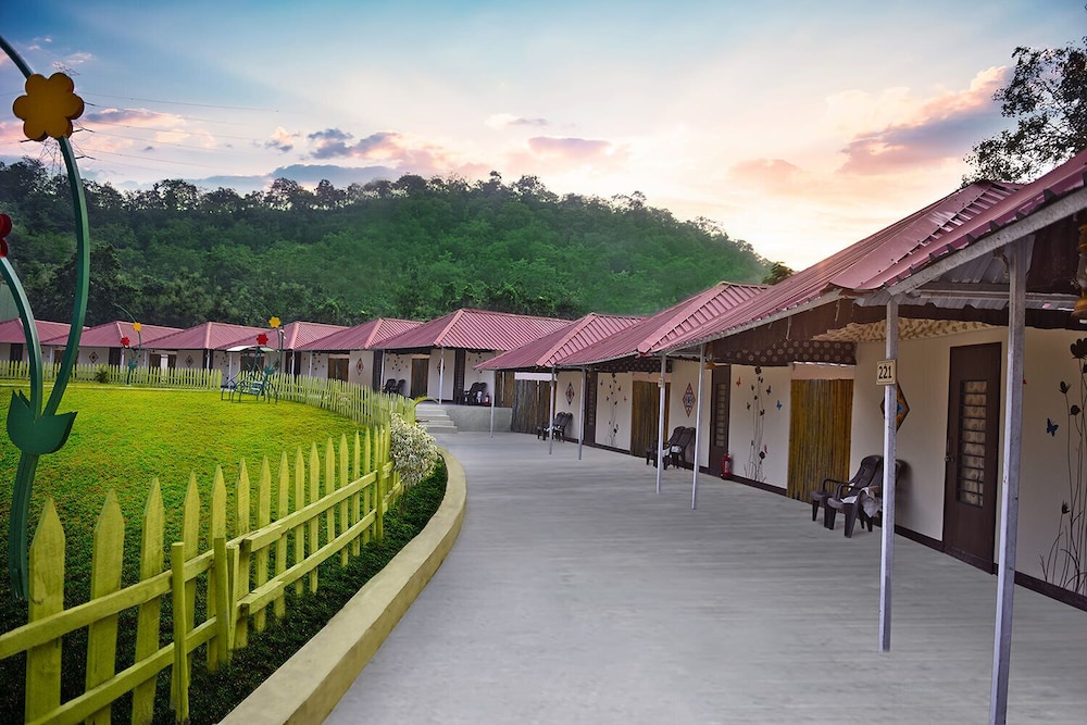 praveg tent city narmada statue of unity