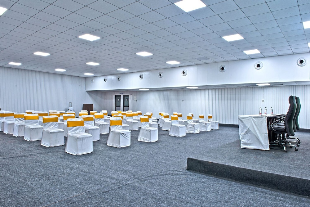 praveg tent city narmada statue of unity