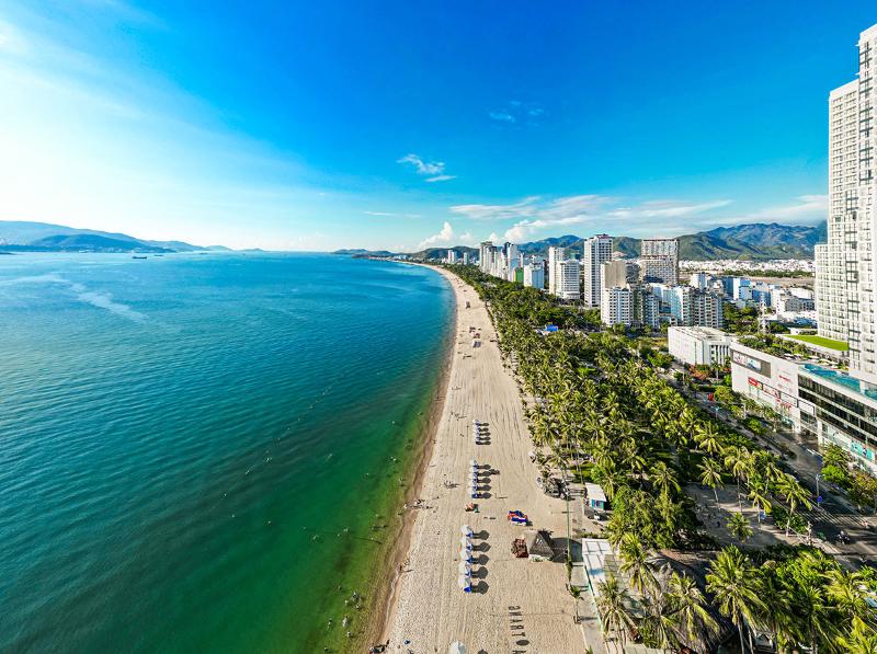 Green Beach Hotel Nha Trang,1/32 Tran Quang Khai Loc Tho Nha Trang Khanh Hoa,5 star