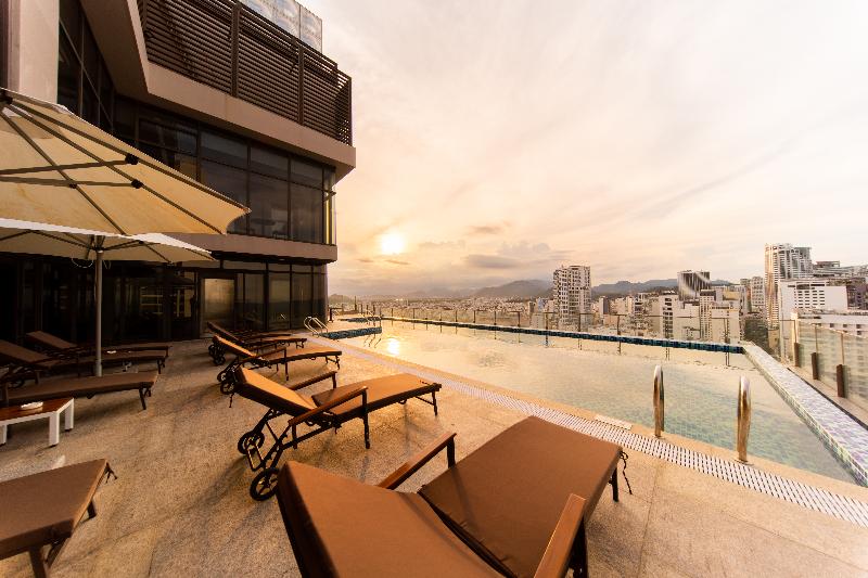 Green Beach Hotel Nha Trang,1/32 Tran Quang Khai Loc Tho Nha Trang Khanh Hoa,5 star