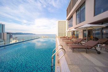 green beach hotel nha trang