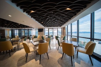 green beach hotel nha trang