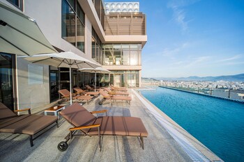 green beach hotel nha trang