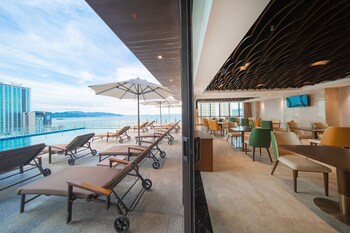 green beach hotel nha trang