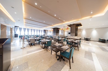 green beach hotel nha trang