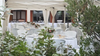 janas country resort