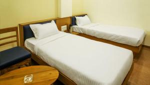 Hotel Grand Unity,Sarkhej - Bavla Road Shivam Square Near Chehar Mata Mandir Opposite Laxminaryan Petrol Pump Ahmedabad 382213,3 star