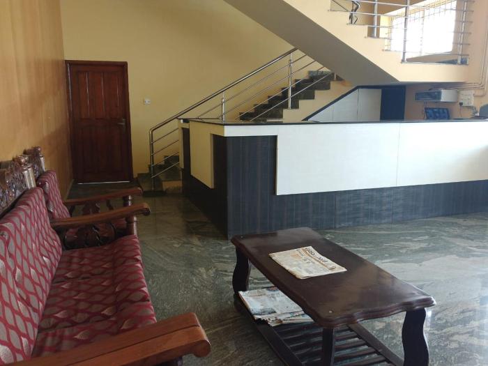 staymaker srinivasa residency