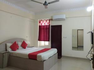 Staymaker Srinivasa Residency,Sakleshpur>>Alur,3 star