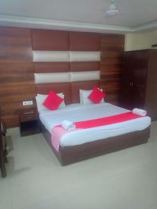 hotel the caves near igi airport by rmaap group