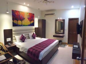 hotel the caves near igi airport by rmaap group