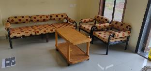 the shelars royal inn