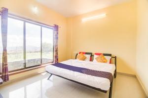 the shelars royal inn