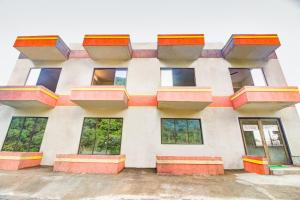 the shelars royal inn