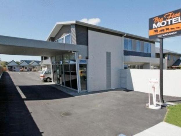 big five motel