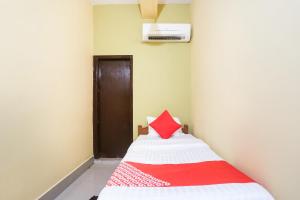 swayamsiddha continental by oyo rooms
