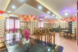 swayamsiddha continental by oyo rooms