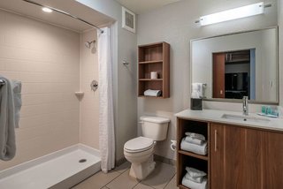 mainstay suites coeur dalene