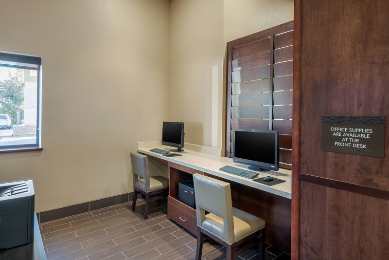 mainstay suites coeur dalene