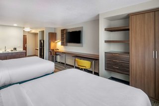 mainstay suites coeur dalene