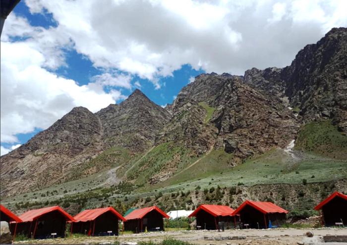 tih siramani river camp jispa