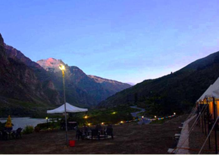 tih siramani river camp jispa